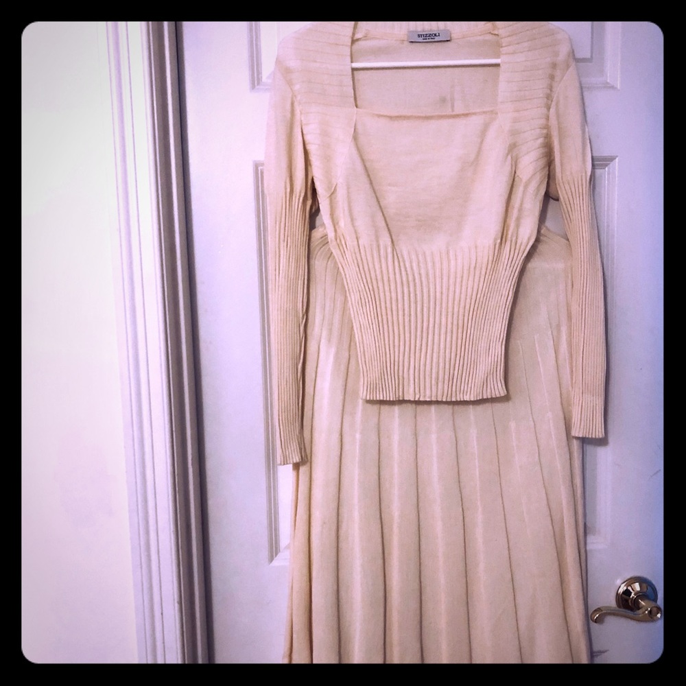 Two piece skirt set
